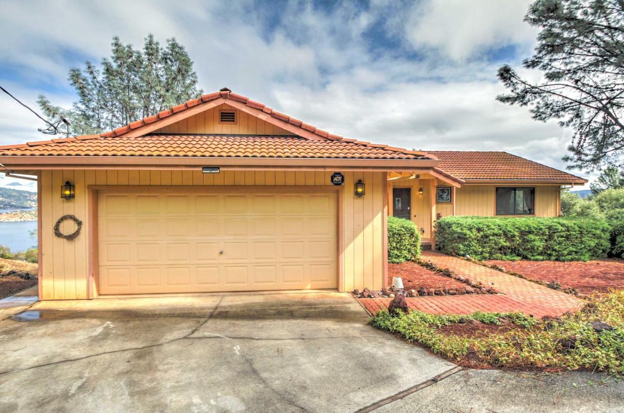 Spacious Kelseyville Home With Large Lakefront Deck! エクステリア 写真