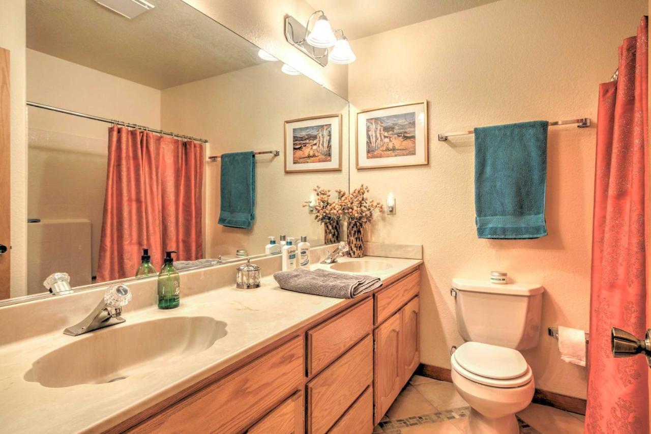 Spacious Kelseyville Home With Large Lakefront Deck! エクステリア 写真